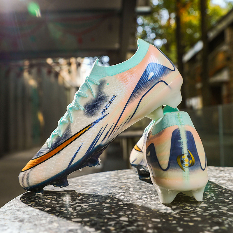 高品質メンズサッカーブーツボーイズトレーニングスタッズ付き高 - Sports Equipment For Boys のレビューと価格