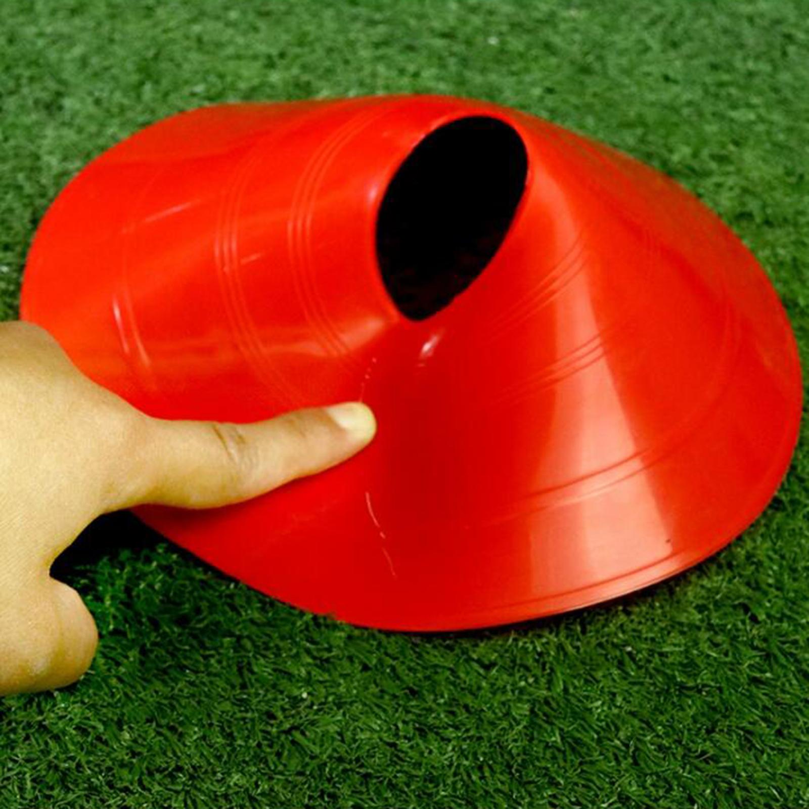サッカーコーンセット プラスチックマーカーディスク 多用途ア - Sports Equipment In School のレビューと価格