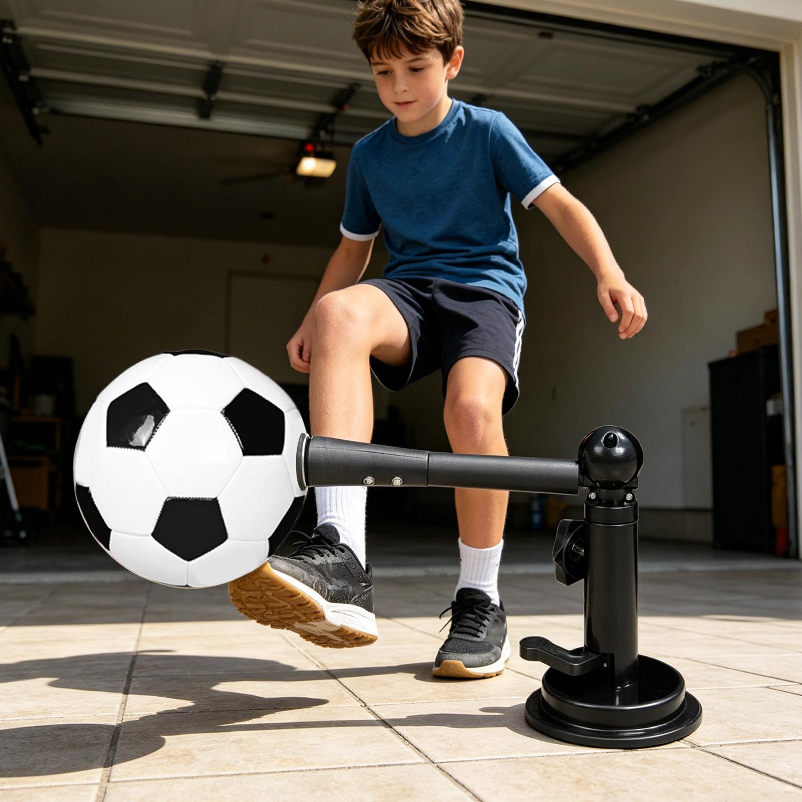 サッカー練習補助具 ハンズフリーサッカーボールキック練習用  - Sports Equipment In School のレビューと価格